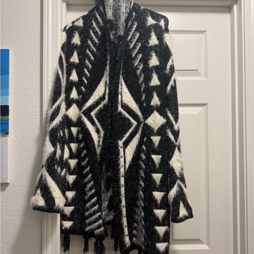 Shyanne Black and Cream Tribal Sweater